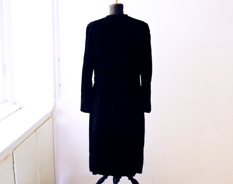 Antique 1910 Edwardian black velvet dress Downton Abbey 1910 style original black velvet dress Gothic and steampunk black velvet dress