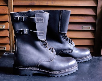 black leather combat boots, military black leather boots, vibram roccia block combat boots