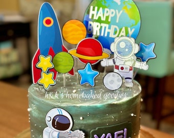 Space Astronauts Cake Topper, Galaxy Outer Space Cake Topper Party Decor, Space Ship and Planets Cake Topper, Milkyway Galaxy Spaceman Party