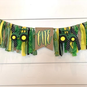 Green Tractor Birthday Garland Banner, John Deere High Chair Banner, Farm Tractor First Birthday Rag and Ribbon Highchair Decoration