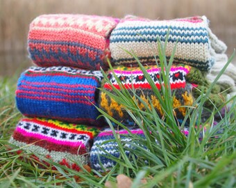 Handgestrickte Wollsocken, traditionelles Handwerk Himalaya, Folklore, bunte Norweger Muster, Indien, Ethnisch, Bohemian, Geschenk für sie