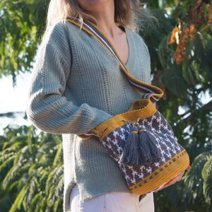 Wayuu Shoulder Bag, Handcrafted Wayuu Bag, Crochet Purse Bag, Crossbody Bag, Geometric Motifs, Artisan Purse, Gift for Her image 9