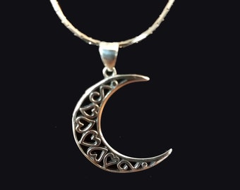 SAINT LAURENT★素敵！CRESCENT MOON Pendant Necklace SAINT LAURENT☆素敵！CRESCENT MOON Pendant Necklace (Saint