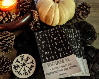 Runamal: A Basic Guide to Interpreting the Runes (Paperback)