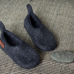 Natural grey wool slippers for children - Handmade kids slippers Felted slippers  Girls wool slippers Boys wool slippers