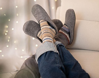 Pantoufles en laine aux pieds nus faites main - Cadeau douillet pour couple