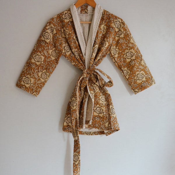 Veste courte d'hiver en coton à imprimé floral indien, manteau de style japonais pour femme, veste courtepointe kantha faite main, veste ethnique, veste vintage, manteau