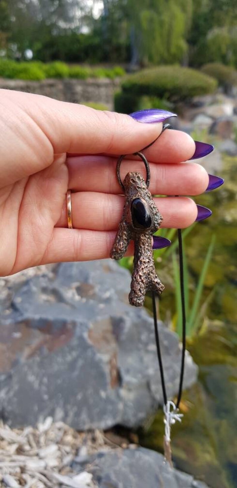 Coral /& polished black obsidian crystal stone copper electroformed crystal pendant necklace jewellery