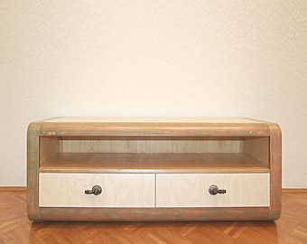 einzigartiges Designer Lowboard gerundet nachhaltiges Sideboard Flachstrecke Recycling Upcycling Möbel Unikat