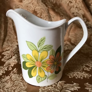 Johnson Bros Brothers Floral Milk Pitcher Ceramic Milk Jug Creamer Pitcher Milk Pot Mid Century Modern Made in England Retro Kitchen
