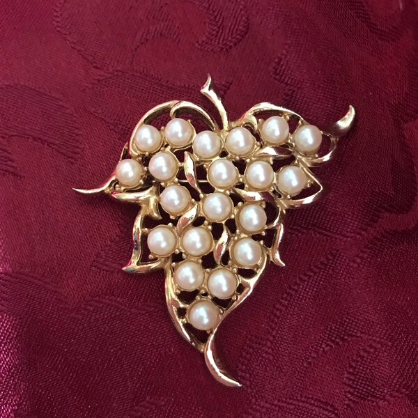 Sarah Coventry Vintage Brooch, lovely goldtone brooch with faux pearls, Signed SARAH COV CANADA on the back & Bonus swirl brooch unsigned