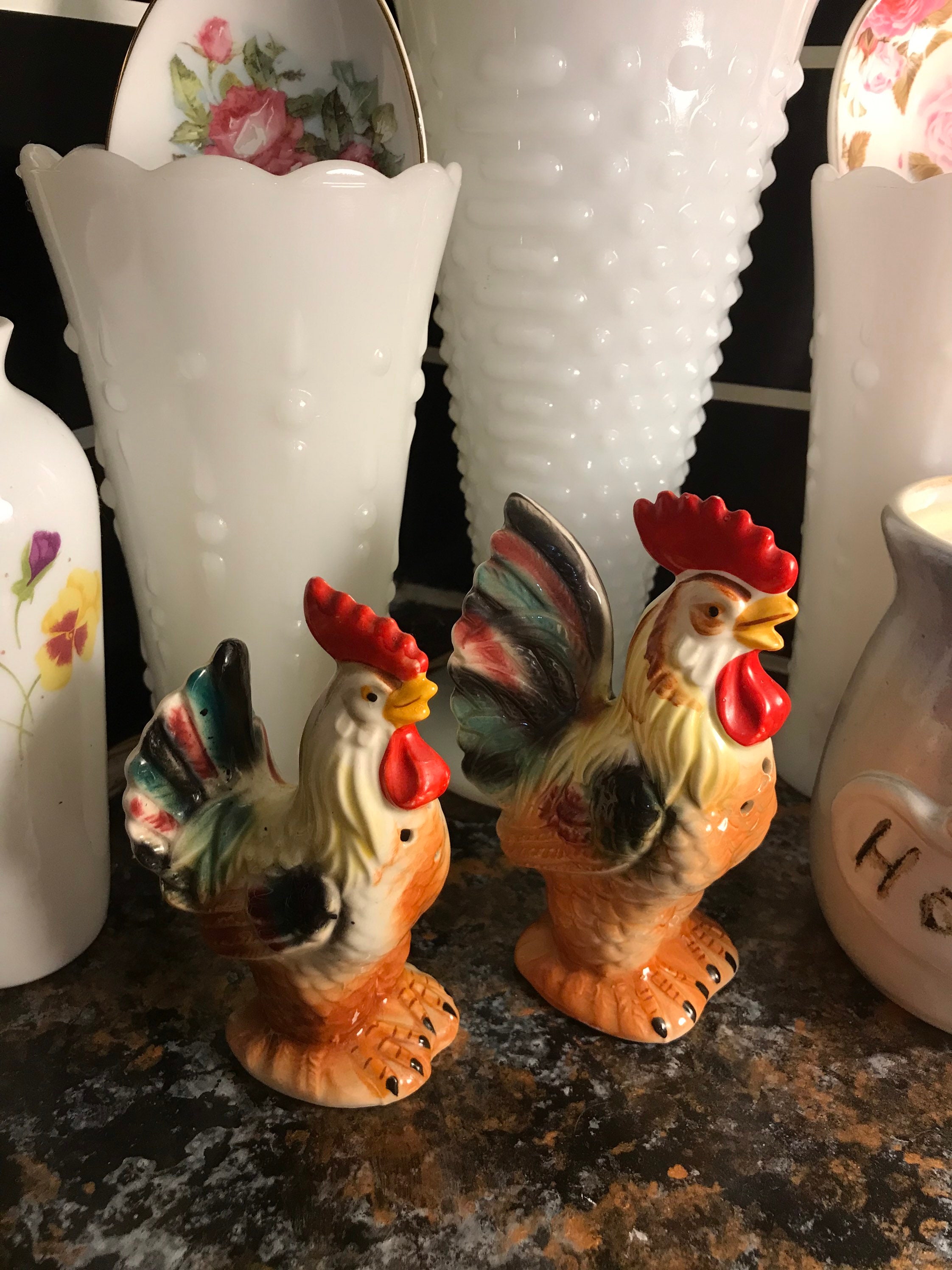 Set of Vintage Chicken Rooster Basket Measuring Cups and Creamer Japan