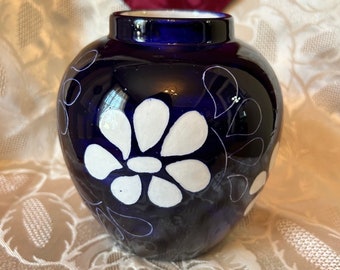 Vase bleu cobalt marguerite blanche Marquée