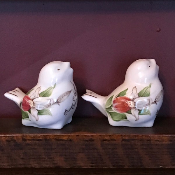 Prince Edward Island Bone China Birds S&P Egg cup Canadian Provincial Flowers Lady's Slipper