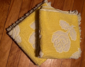 Vintage towels Sunshine yellow Roses Made in Canada