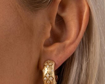 Gold Hydrangea Hoop Earrings - Chunky Vintage Look Hoop Earrings Textured Heirloom Statement Jewellery