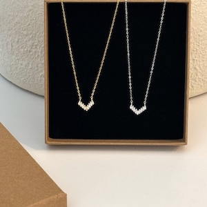 Baguette Chevron Necklace - 14k Gold or Silver Women&#39;s Dainty CZ Bar Necklace, Minimalist Layering Necklace, Everyday Dainty Chain Jewellery
