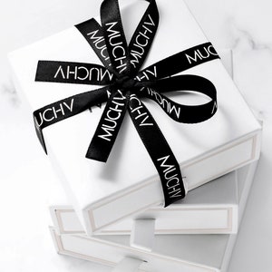 White earring gift box.