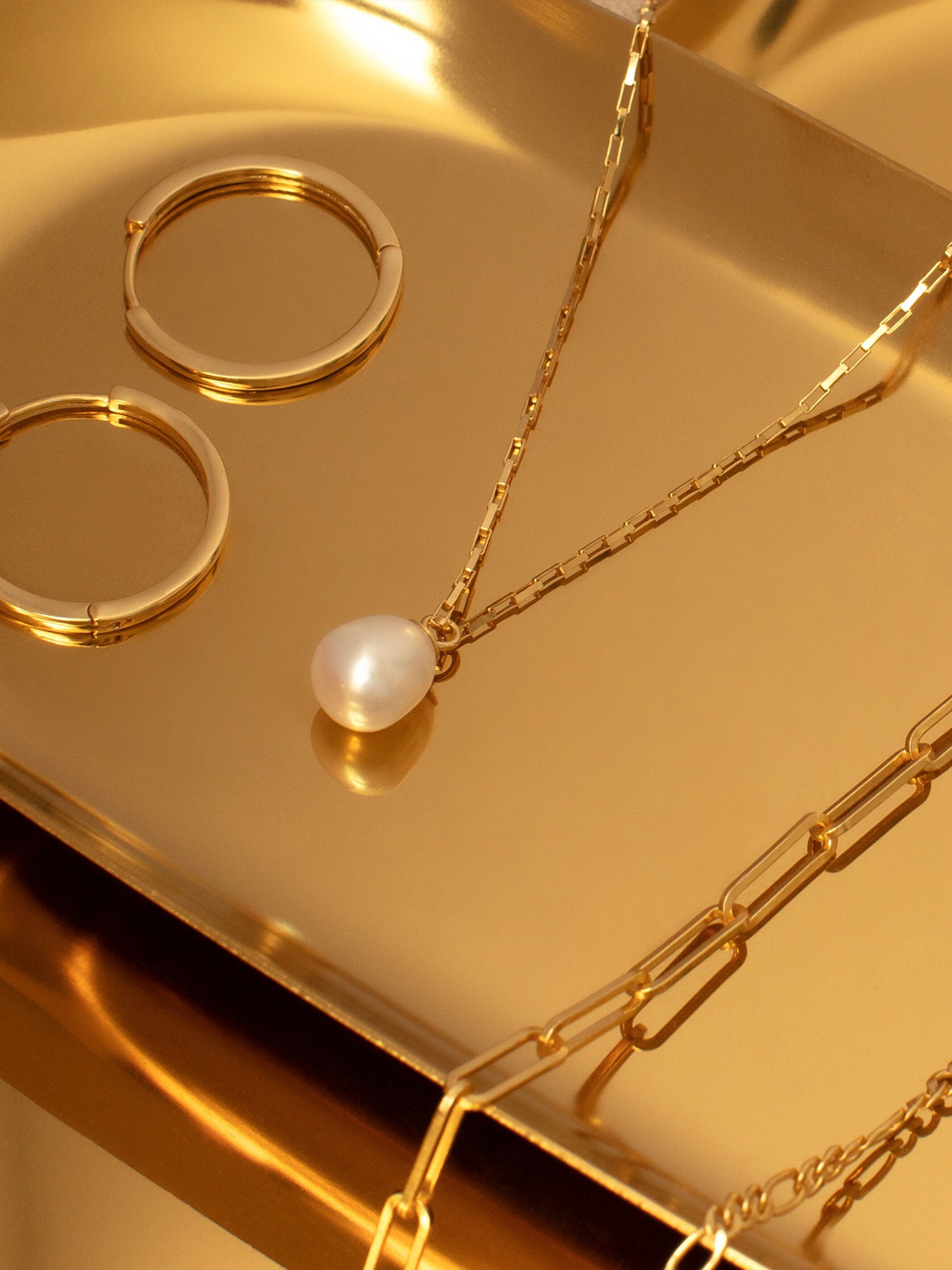 Pearl Necklace 18ct Gold Plated 