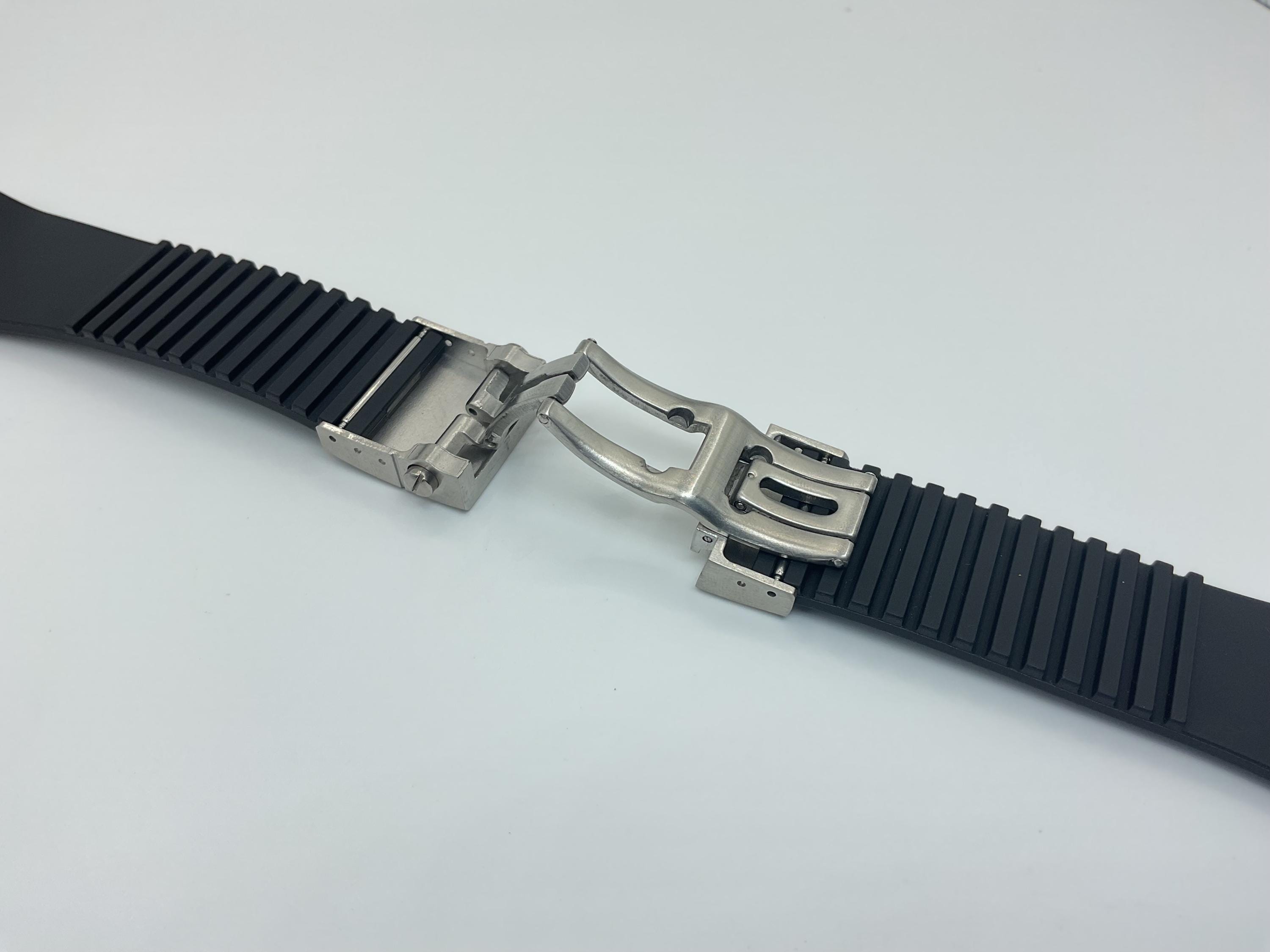 Cinturino In Gomma Silicone Nero 27 Mm Per ULYSSE NARDIN Executive - Qualità Superiore