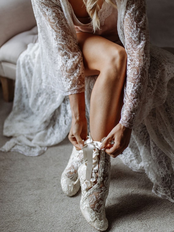 Boots Shoes To Wear With Lace Wedding Dress Buy Best Shoes For Lace Wedding  Dress Discount