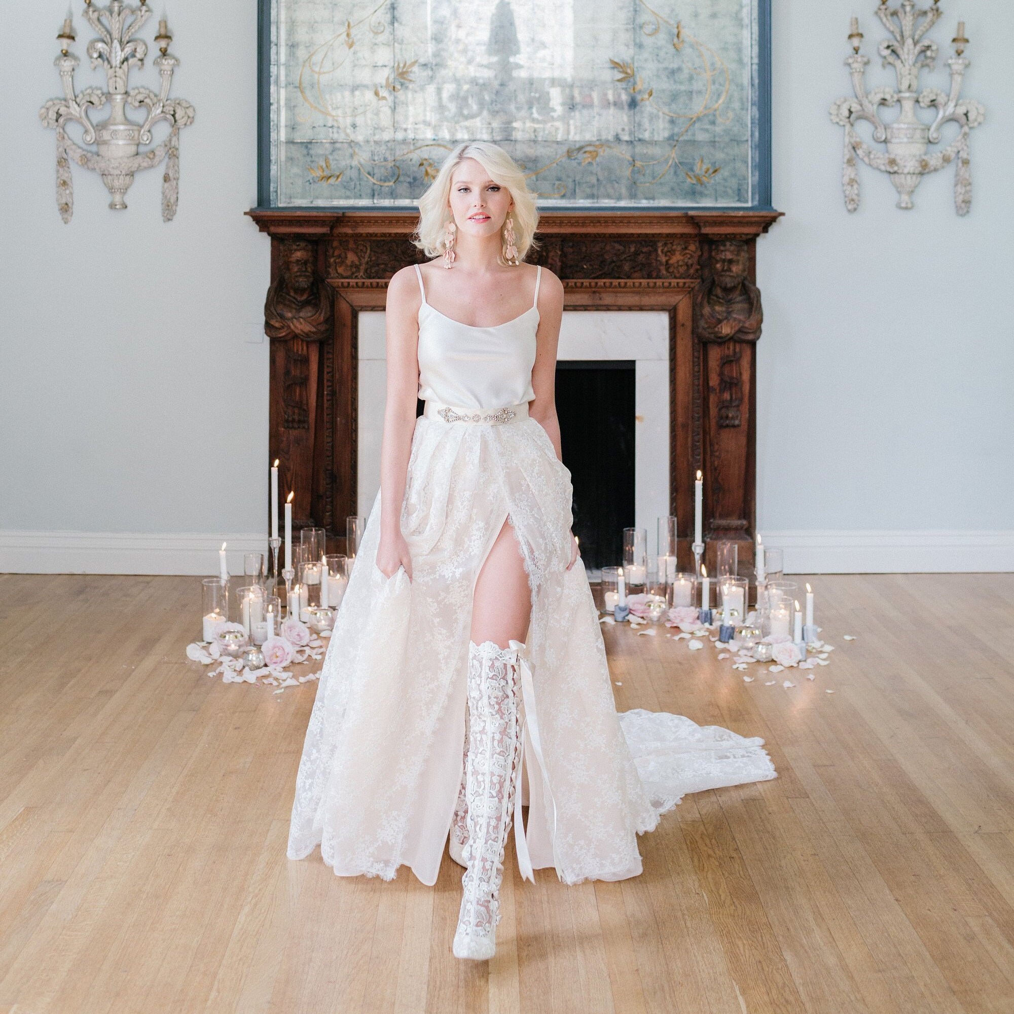 Ivory Lace Over-The-Knee Wedding Boots with Satin Ribbon Ivory Lace Over-The-Knee Wedding Boots with Satin Ribbon