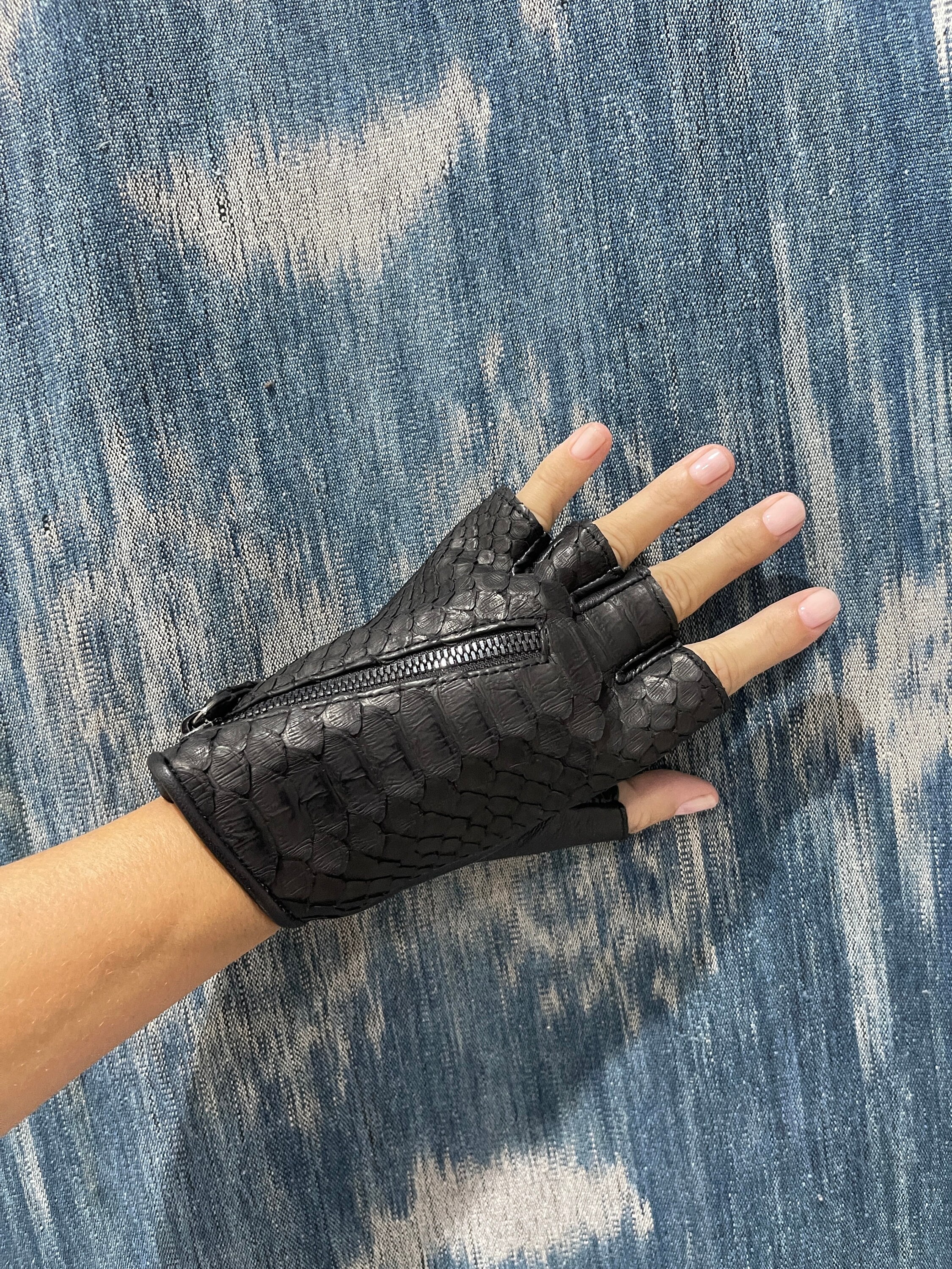 小物 soerte LAMB LEATHER MINIMAL GLOVES Lamb Leather Gloves with Mink Fur Trim – Henig Furs