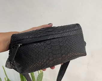 Snakeskin Fanny Pack, Python Leather Waist Bag, Snakeskin Belt Bag, Leather Hip Pouch Festival Leather Bag, Leather Belt Bag