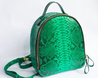 Femme Python Cuir Sac à dos Vert Snake Skine Purse Exotic Gift Streetstyle Summer Color Trend Luxury Premium Quality Handmade