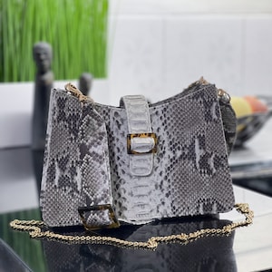 Woman Python Leather Handbag, Snakeskin Crossbody Bag, Python Purse, Petty Leather Bag, Medium size leather bag