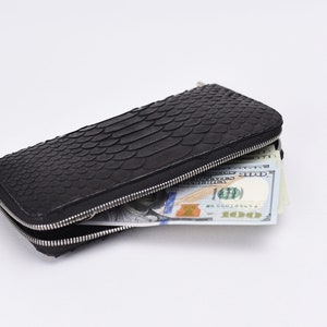 Cartera larga de piel de pitón, cartera de piel de serpiente, monedero de piel, cartera de mano negra