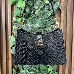 Woman Python Leather Handbag, Snakeskin Crossbody Bag, Python Purse, Petty Leather Bag, Medium size leather bag