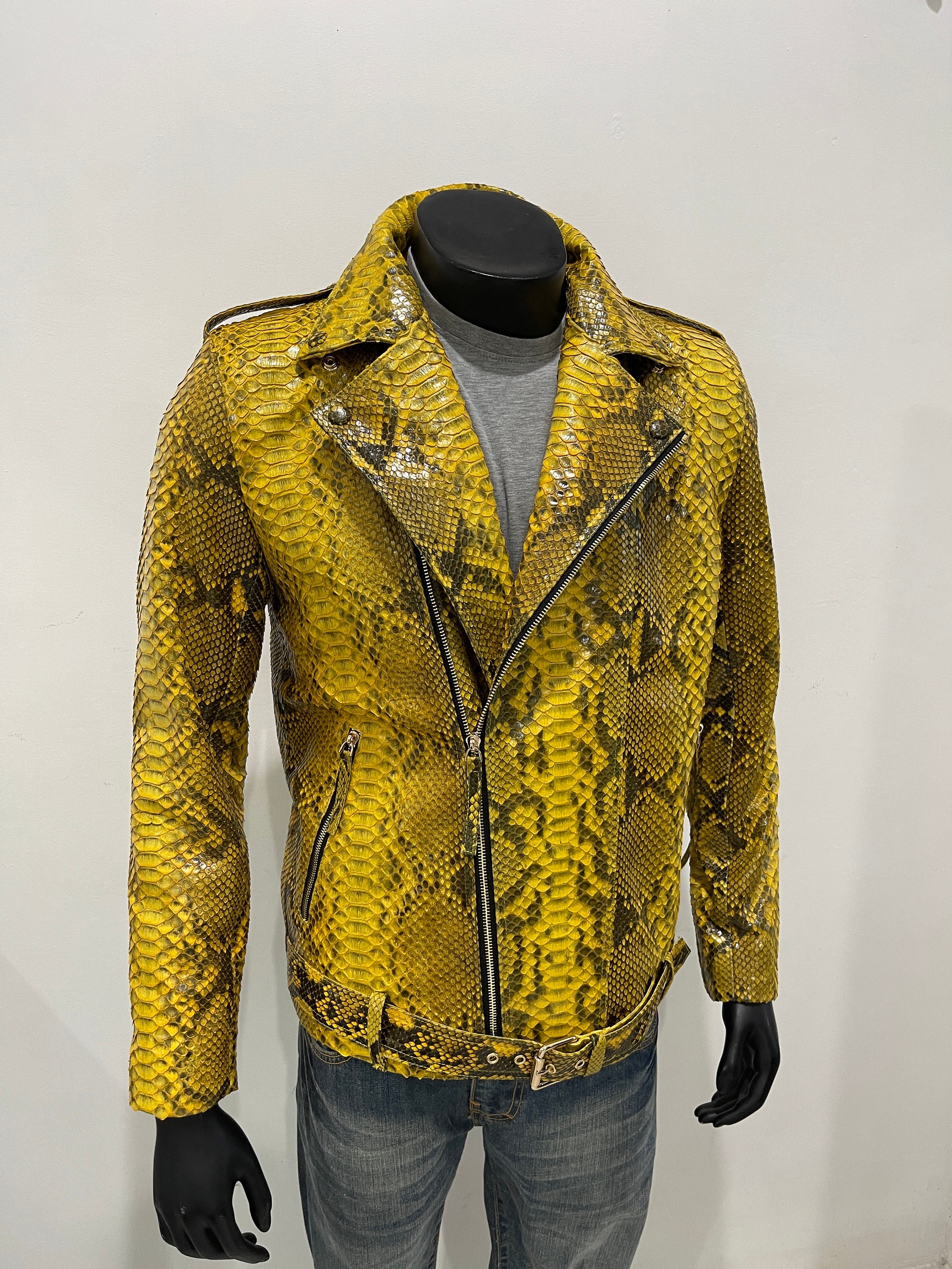 used yellow python jacketジャケット/アウター