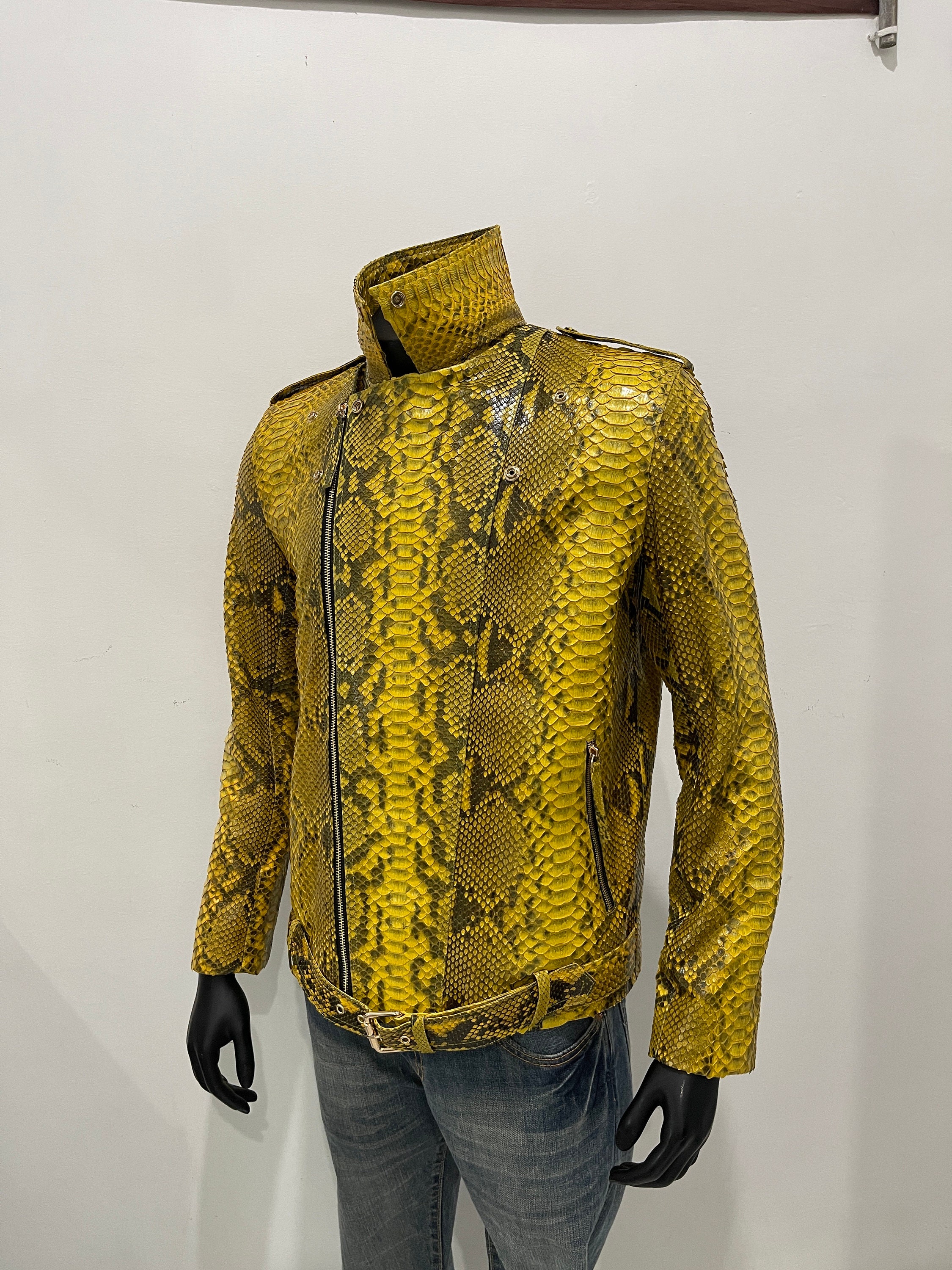 used yellow python jacketジャケット/アウター