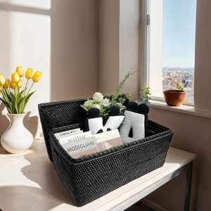 Black rattan woven storage baskets with lid and handle,rattan mudroom storage basket,custom any size fit for you