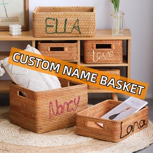 Benutzerdefinierter Name Rattan gewebter Korb, personalisierter Name Kinderspielzeug Aufbewahrungskorb, Name Rattan Korb, Baby Geschenkkorb, Mudroom Korb, Wohnkultur