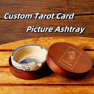 Cendrier personnalisé motif cartes de tarot, cendrier rétro en céramique de bois de bambou de style japonais, cadeaux pour amateurs de tarot, frêne créatif anti-vols avec couvercle