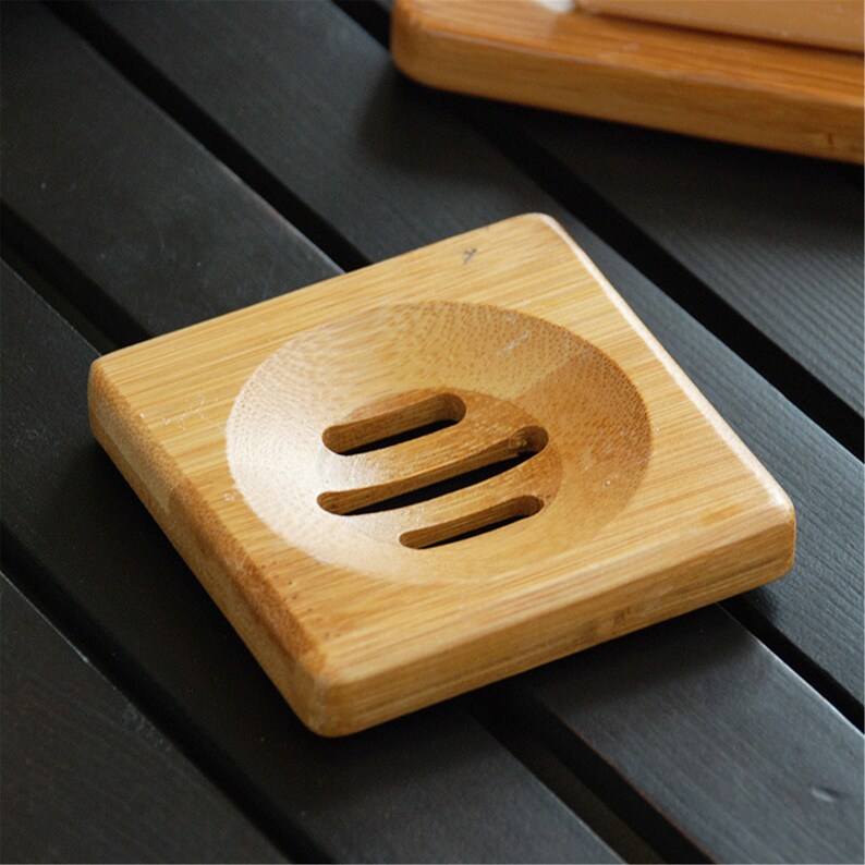 Soap Dish Holder Wood Unique Reusable Compostable Bamboo Soap Drainer Tray Bathroom Suqare Soap Box Dispenser