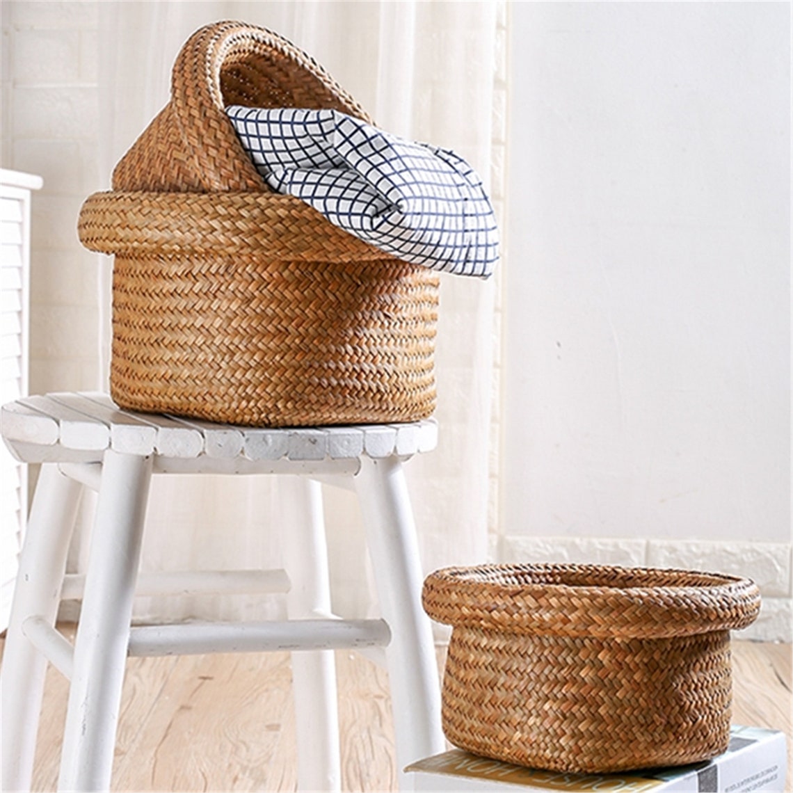 Straw woven basket Vintage straw round basket Utility Etsy