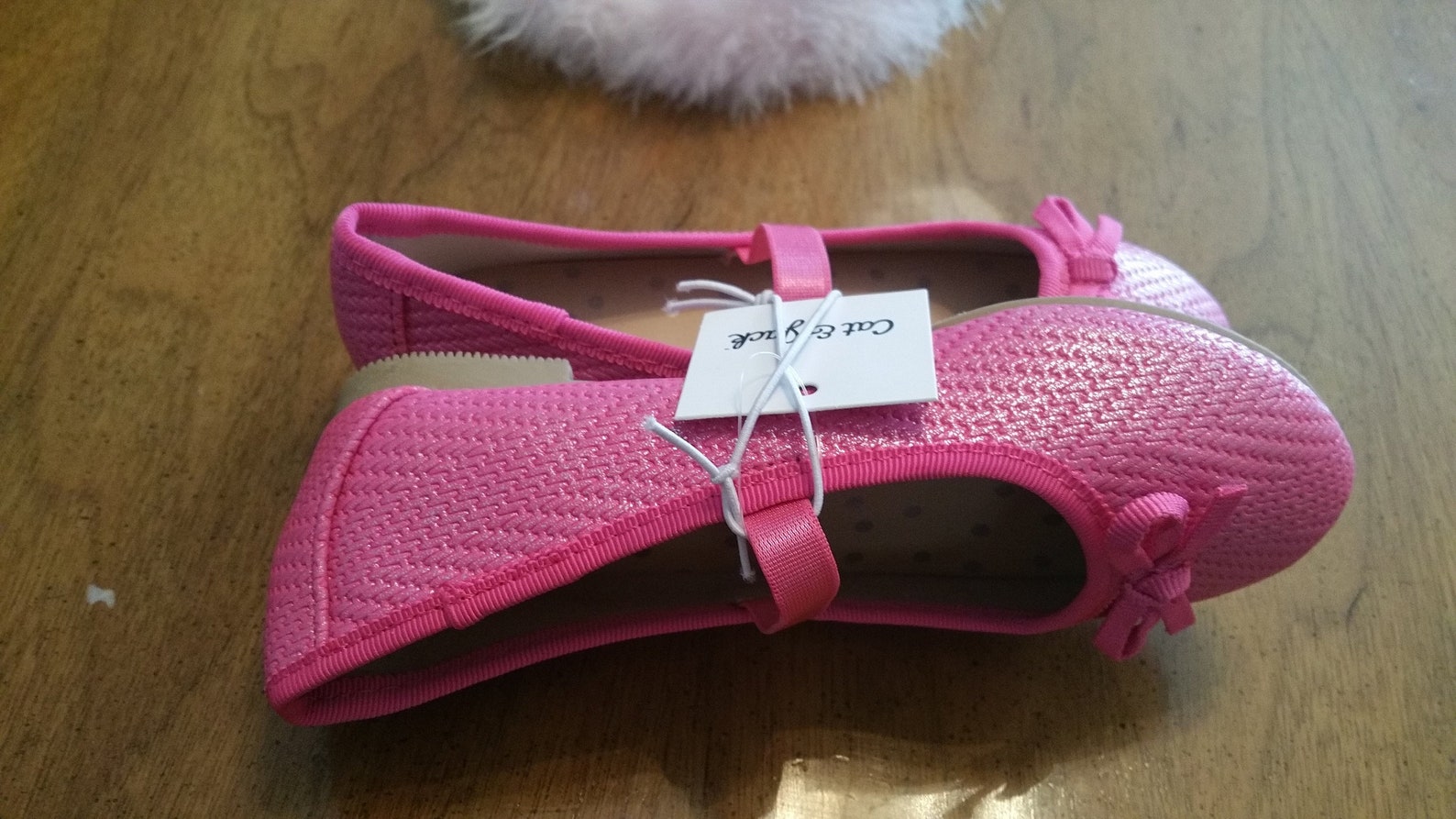 new hot pink ballet girls shoes, size 6, cat and jack, pink slipper shoes, has bows, dressy, formal, rubber sole, preppy, femini