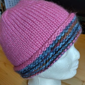 Roze gebreide muts, handgemaakt