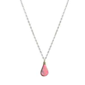 Collar de rodonita / collar de piedra rosa lágrima / collar colgante de rodonita en relleno de oro de plata de ley / joyería rosa de regalo de madre