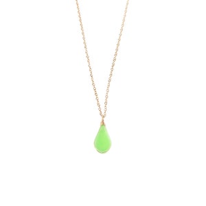 Chrysoprase Pendant Necklace | Pale Green Chrysoprase Necklace | Chrysoprase Pendentif | Green Teardrop Gemstone Necklace