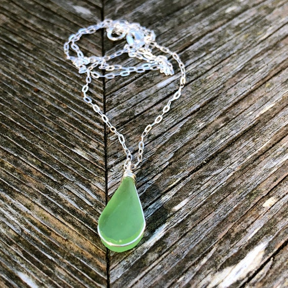 Chrysoprase stone necklace deals