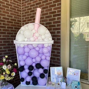 Laboratorio fai da te con palloncini boba, idee per feste boba, idee per feste con bubble tea, feste boba fai da te, palloncini boba, kit per bubble tea, tè boba, tè al latte boba