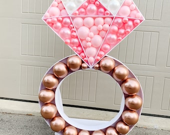 Engagement Ring Mosaic Template, bridal shower decorations, bridal shower ideas, balloon mosaic ring, ring mosaic, bridal shower decor