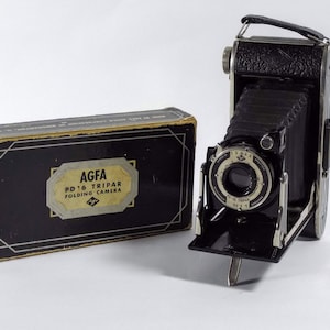 Agfa Tripar PD-16 Art Deco Folding Camera, image 1