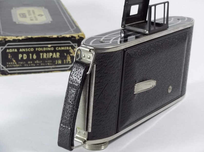 Agfa Tripar PD-16 Art Deco Folding Camera, image 2