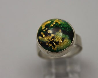 Green Gold and Black Enamel Ring