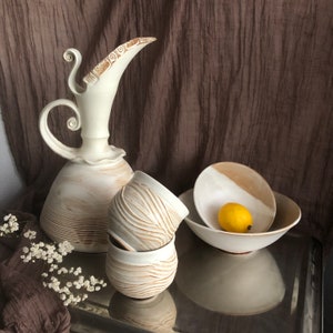 Keramik Krug. Wasserkrug. Weißer Krug. Wasser oder Weinkrug. Kunstkeramik. Wohndeko Krug. Bild 1